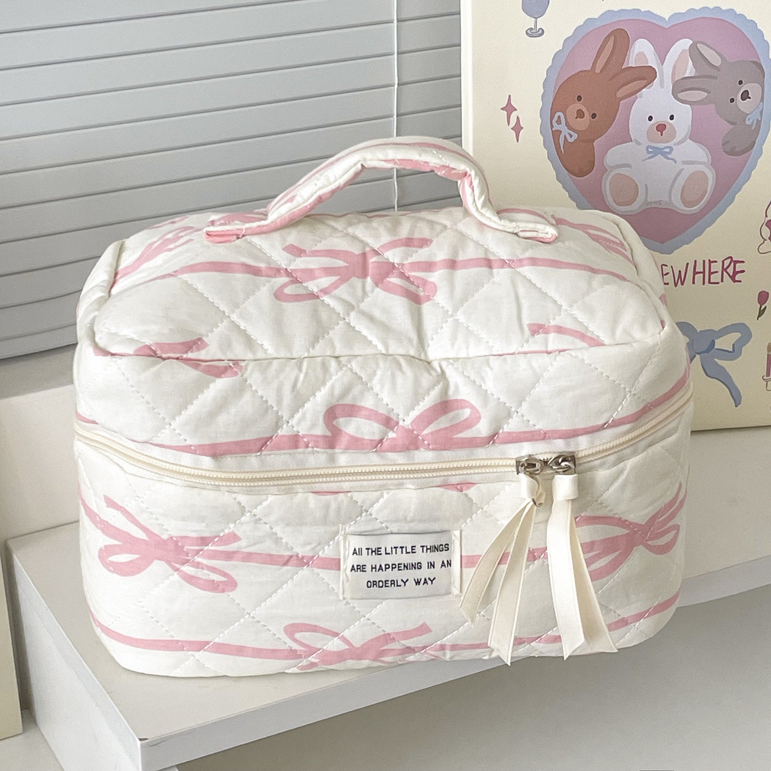 Stylish Horizontal Bow Cosmetic Bag – Floral Makeup Pouch, Travel Organizer & Retro Clutch for All