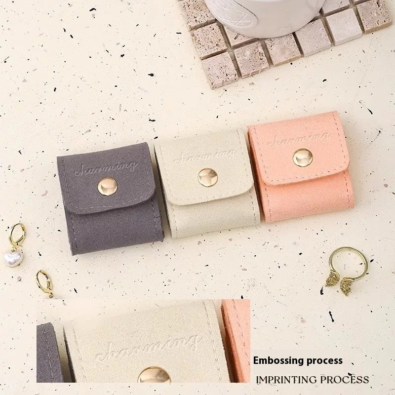 Portable Japanese Jewelry Bag – Soft Microfiber Ring Organizer for Travel & Daily Use