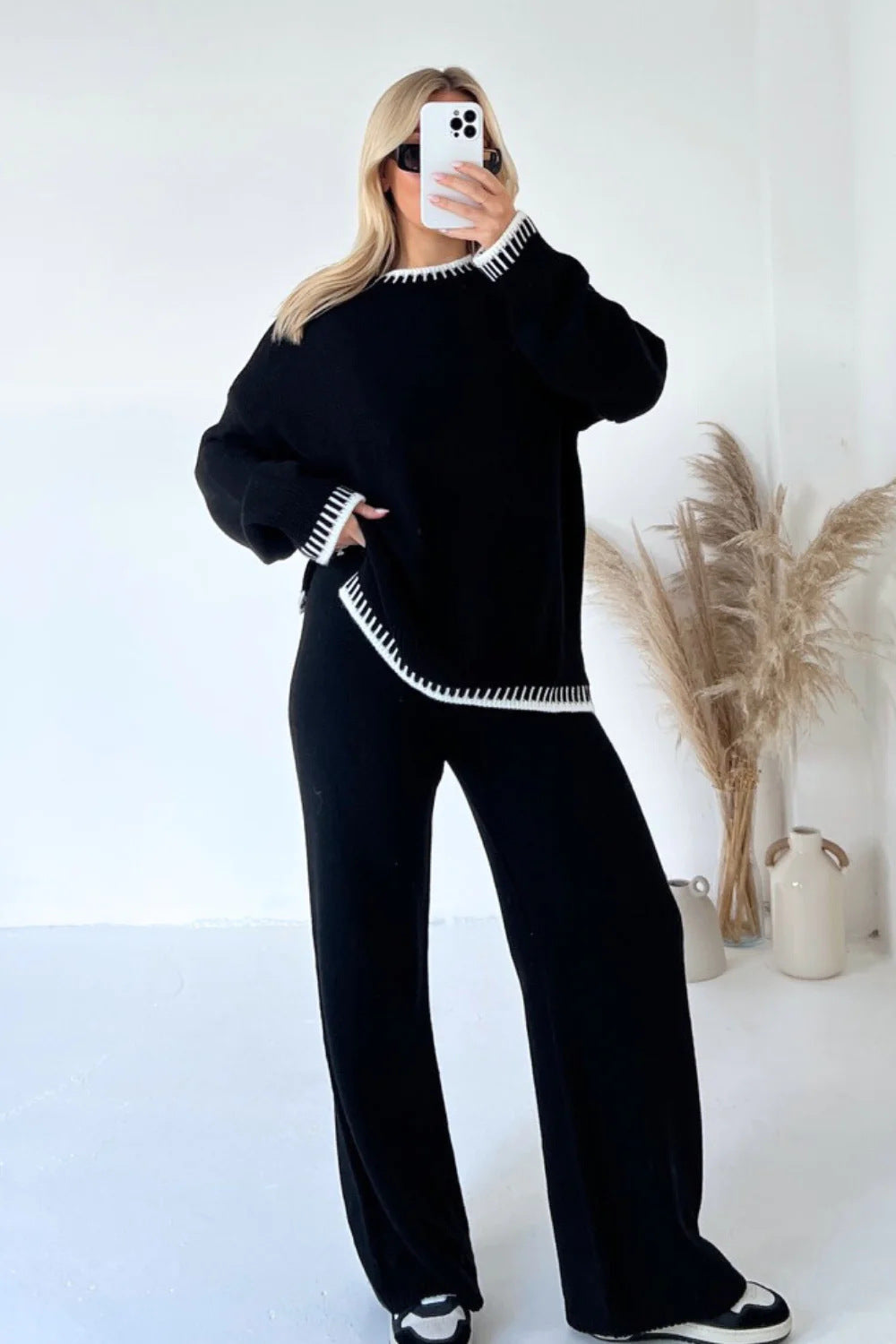 Chic Solid Color Casual Outfit – Loose Trousers & Relaxed Top Set for Stylish Everyday Comfort